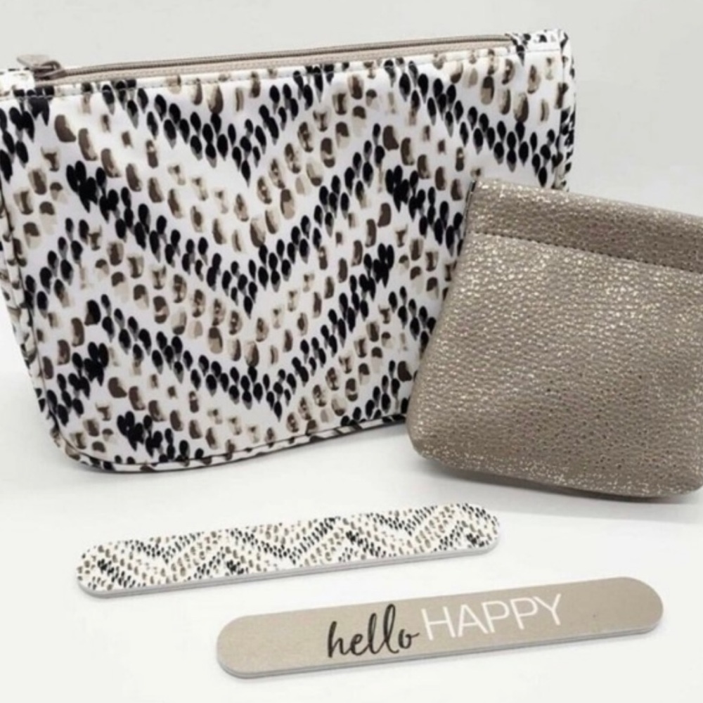 Thirty-one Hello Happy bag AI05 Raindrop Chevron 4 pc Set, New in Package